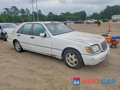 Czwarte zdjęcie samochodu z boku: 1999 MERCEDES-BENZ S 320W VIN:WDBGA32G4XA423819 - miniatura