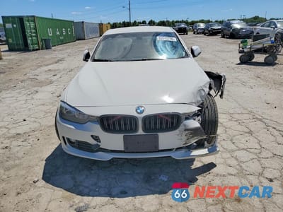 Piąte zdjęcie samochodu w środku: 2013 BMW 320 I XDRIVE VIN:WBA3C3C55DF980855 - miniatura