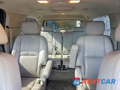Zdjęcie 10 z 13 samochodu: 2012 CHEVROLET SUBURBAN K1500 LT VIN:1GNSKJE78CR302741 - miniatura