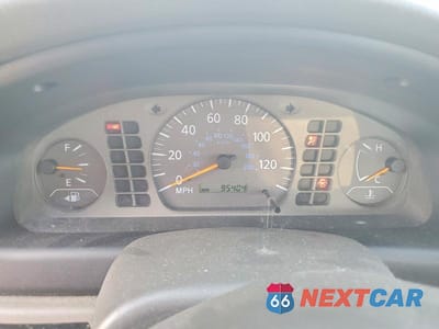 Zdjęcie 9 z 12 samochodu: 2001 NISSAN SENTRA XE VIN:3N1CB51D21L507432 - miniatura