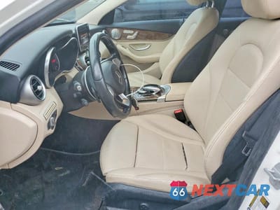 Zdjęcie 7 z 13 samochodu: 2015 MERCEDES-BENZ C 300 4MATIC VIN:55SWF4KB2FU003120 - miniatura