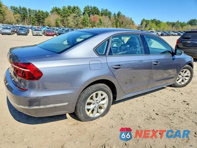Trzecie zdjęcie samochodu z tyłu: 2018 VOLKSWAGEN PASSAT S VIN:1VWAA7A36JC000598 - miniatura