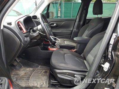 Zdjęcie 7 z 12 samochodu: 2019 JEEP RENEGADE TRAILHAWK VIN:ZACNJBC14KPJ85683 - miniatura