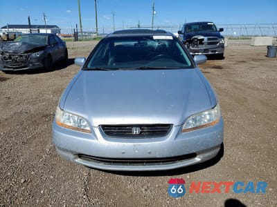 Piąte zdjęcie samochodu w środku: 1998 HONDA ACCORD EX VIN:1HGCG2258WA801129 - miniatura