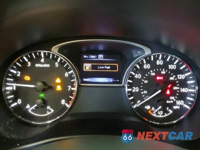 Zdjęcie 9 z 13 samochodu: 2017 NISSAN PATHFINDER SL VIN:5N1DR2MM8HC647428 - miniatura