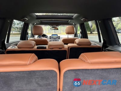 Zdjęcie 9 z 10 samochodu: 2019 MERCEDES-BENZ GLS 450 4MATIC VIN:4JGDF6EE1KB235193 - miniatura