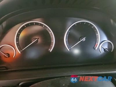 Zdjęcie 9 z 12 samochodu: 2015 BMW 550 I VIN:WBAKN9C54FD960958 - miniatura