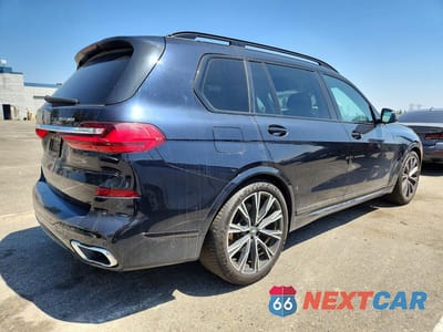 Trzecie zdjęcie samochodu z tyłu: 2020 BMW X7 XDRIVE40I VIN:5UXCW2C00L9A00911 - miniatura
