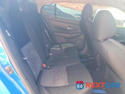 Zdjęcie 10 z 12 samochodu: 2022 NISSAN SENTRA SR VIN:3N1AB8DV3NY230733 - miniatura