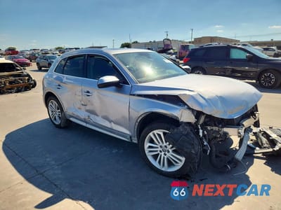 Czwarte zdjęcie samochodu z boku: 2019 AUDI Q5 PREMIUM PLUS VIN:WA1BNAFYXK2076355 - miniatura