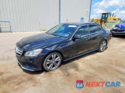 2016 MERCEDES-BENZ E 350 WDDHF5KB2GB303430 - główne zdjęcie licytacji z USA - miniatura
