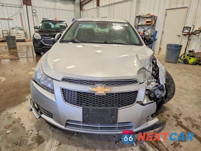 Piąte zdjęcie samochodu w środku: 2013 CHEVROLET CRUZE ECO VIN:1G1PH5SB0D7142261 - miniatura