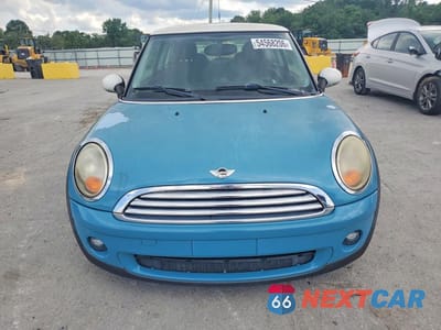 Piąte zdjęcie samochodu w środku: 2008 MINI COOPER VIN:WMWMF335X8TT67133 - miniatura