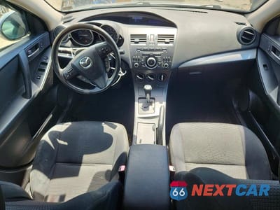 Zdjęcie 8 z 12 samochodu: 2013 MAZDA 3 I VIN:JM1BL1UP4D1823687 - miniatura