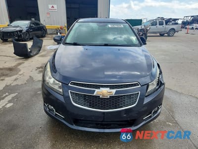 Piąte zdjęcie samochodu w środku: 2014 CHEVROLET CRUZE LT VIN:1G1PC5SB0E7458307 - miniatura
