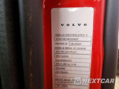 Zdjęcie 10 z 10 samochodu: 2024 VOLVO VNL SEMI TRUCK VIN:4V4NC9EJ4RN654037 - miniatura