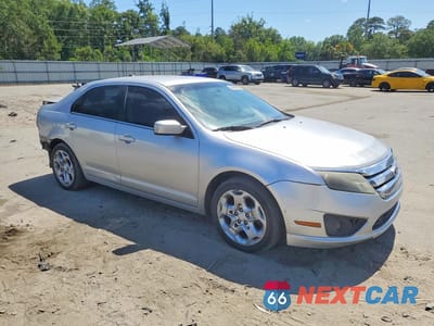 Czwarte zdjęcie samochodu z boku: 2011 FORD FUSION SE VIN:3FAHP0HG0BR344193 - miniatura