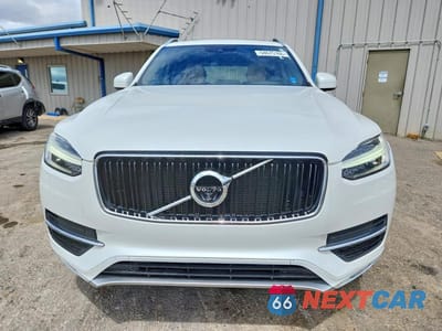 Piąte zdjęcie samochodu w środku: 2017 VOLVO XC90 T6 VIN:YV4A22PK1H1180531 - miniatura