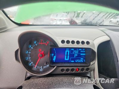 Zdjęcie 9 z 12 samochodu: 2016 CHEVROLET SONIC LT VIN:1G1JC5SH2G4135603 - miniatura