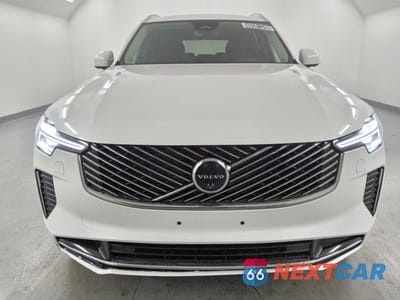 Piąte zdjęcie samochodu w środku: 2025 VOLVO XC90 PLUS VIN:YV4H60PB9S1377669 - miniatura