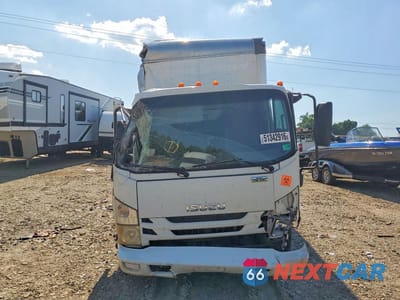 Piąte zdjęcie samochodu w środku: 2017 ISUZU NPR HD BOX TRUCK VIN:JALC4J162H7002635 - miniatura