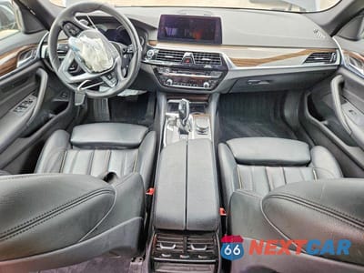 Zdjęcie 8 z 12 samochodu: 2018 BMW 540 I VIN:WBAJE5C57JWA94113 - miniatura