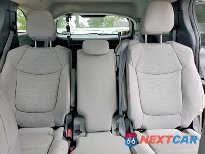 Zdjęcie 10 z 14 samochodu: 2025 TOYOTA SIENNA LE VIN:5TDKRKEC6SS256284 - miniatura