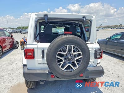 Zdjęcie 6 z 14 samochodu: 2026 JEEP WRANGLER SAHARA VIN:1C4PJXEN1TW179787 - miniatura