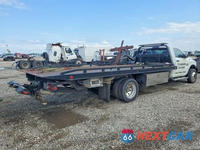Trzecie zdjęcie samochodu z tyłu: 2015 RAM 5500 VIN:3C7WRMDL8FG706622 - miniatura