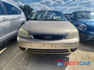 Piąte zdjęcie samochodu w środku: 2007 FORD FOCUS ZXW VIN:1FAHP36N07W185568 - miniatura