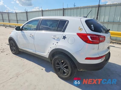 Drugie zdjęcie samochodu z przodu: 2011 KIA SPORTAGE LX VIN:KNDPBCA26B7015106 - miniatura
