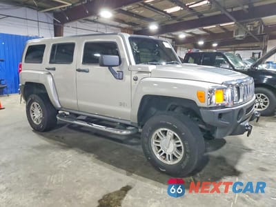 Czwarte zdjęcie samochodu z boku: 2007 HUMMER H3 VIN:5GTDN13E578107792 - miniatura