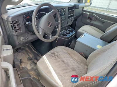 Zdjęcie 8 z 13 samochodu: 2018 GMC SAVANA G2500 VIN:1GTW7AFP1J1334324 - miniatura