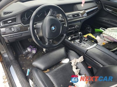 Zdjęcie 8 z 12 samochodu: 2012 BMW 750 LI VIN:WBAKX8C55CC198441 - miniatura