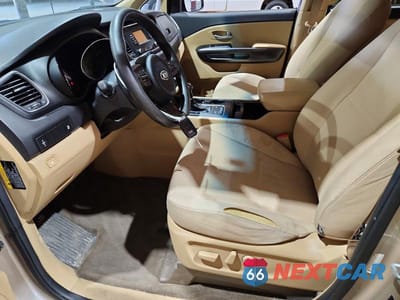 Zdjęcie 7 z 13 samochodu: 2016 KIA SEDONA LX VIN:KNDMB5C13G6098414 - miniatura