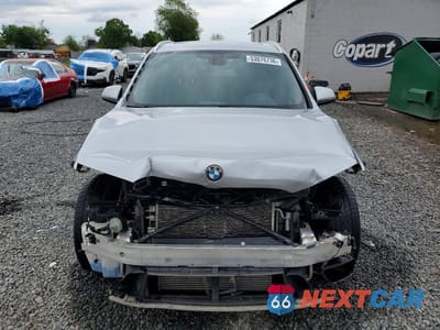 Piąte zdjęcie samochodu w środku: 2018 BMW X1 XDRIVE28I VIN:WBXHT3C36J5F93195 - miniatura