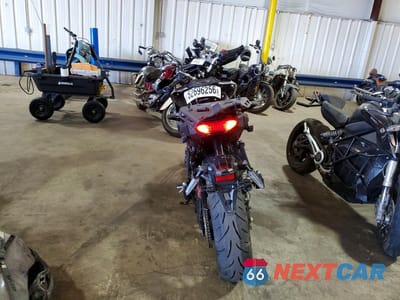 Czwarte zdjęcie samochodu z boku: 2026 YAMAHA MTT890 VIN:JYARN99E2TA001172 - miniatura