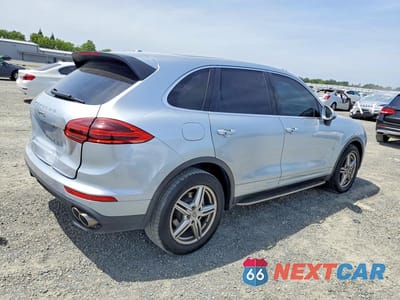Trzecie zdjęcie samochodu z tyłu: 2015 PORSCHE CAYENNE S VIN:WP1AB2A22FLA60118 - miniatura