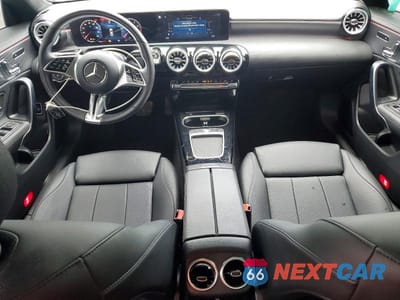 Zdjęcie 8 z 12 samochodu: 2025 MERCEDES-BENZ CLA 250 VIN:W1K5J4GB3SN485764 - miniatura