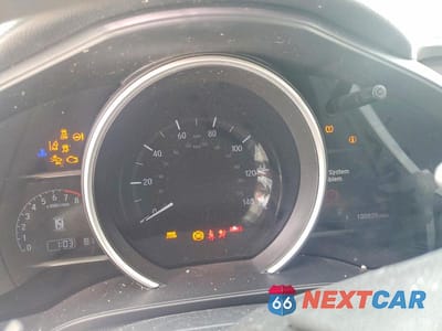 Zdjęcie 9 z 12 samochodu: 2019 HONDA FIT EX VIN:3HGGK5H81KM715743 - miniatura