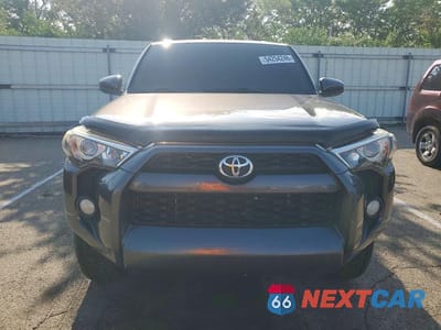 Piąte zdjęcie samochodu w środku: 2015 TOYOTA 4RUNNER SR5 VIN:JTEBU5JR1F5232587 - miniatura