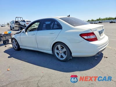 Drugie zdjęcie samochodu z przodu: 2011 MERCEDES-BENZ C VIN:WDDGF5EB2BA515749 - miniatura
