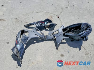 Zdjęcie 8 z 9 samochodu: 2026 BMW S 1000 RR VIN:WB10P2308T6M29484 - miniatura