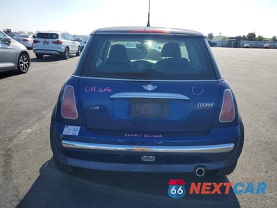 Zdjęcie 6 z 12 samochodu: 2004 MINI COOPER VIN:WMWRC33434TJ56971 - miniatura