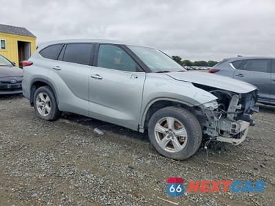 Czwarte zdjęcie samochodu z boku: 2022 TOYOTA HIGHLANDER HYBRID LE VIN:5TDBBRCH3NS554498 - miniatura