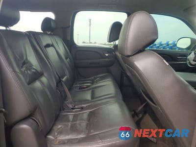 Zdjęcie 11 z 14 samochodu: 2010 CHEVROLET SUBURBAN C1500 LS VIN:1GNUCHE06AR260262 - miniatura