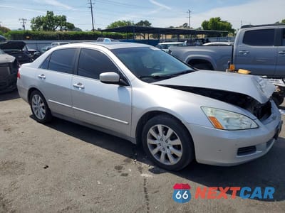 Czwarte zdjęcie samochodu z boku: 2006 HONDA ACCORD LX VIN:1HGCM66306A062010 - miniatura