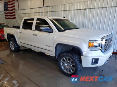 Czwarte zdjęcie samochodu z boku: 2014 GMC SIERRA K1500 DENALI VIN:3GTU2WEJ7EG483893 - miniatura