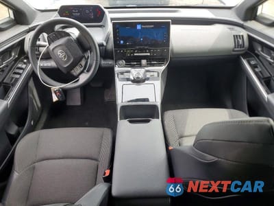 Zdjęcie 8 z 14 samochodu: 2024 TOYOTA BZ4X XLE VIN:JTMABACA3RA075663 - miniatura