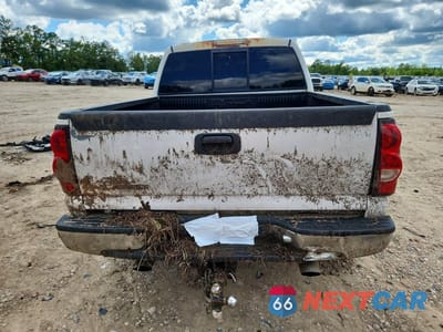 Zdjęcie 6 z 12 samochodu: 2005 CHEVROLET SILVERADO C1500 VIN:2GCEC13TX51206592 - miniatura